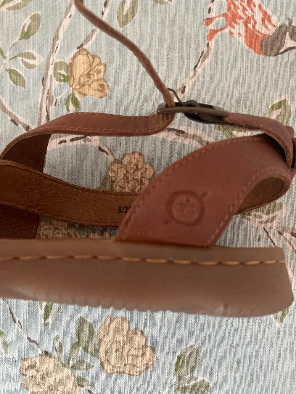 NWT Born Kailee Light Brown Leather Strappy Slingback Sandals